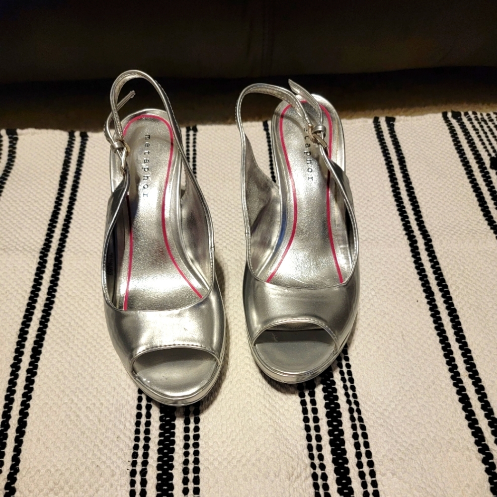 Metaphor platform heels